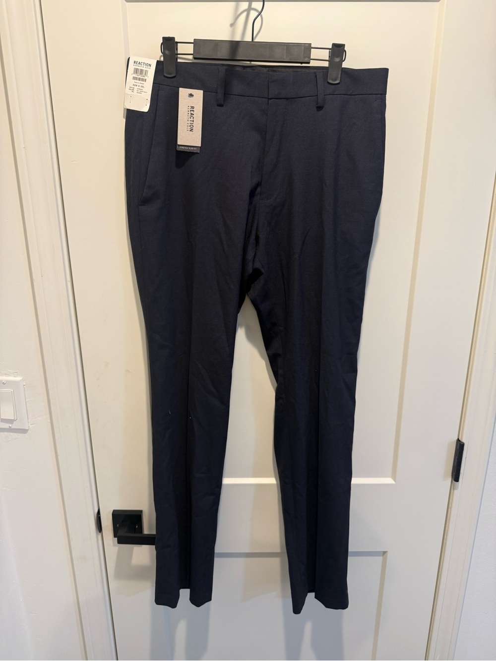 Kenneth Cole Reaction Men's Dress Pants in Navy Blue 32W x 32L